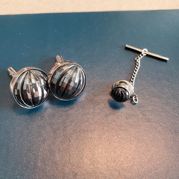 VTG Cufflinks & Tie Tack Signed Swank Black Hematite? Silver Tone Dome Faceted - Picture 1 of 7